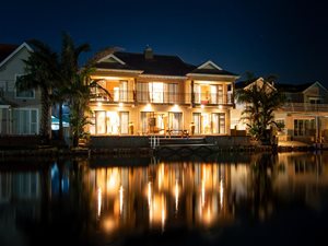5 Bed House in Marina Martinique