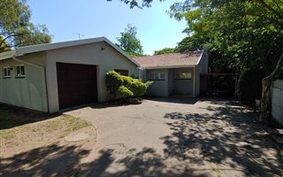 3 Bedroom House in Padfield Park