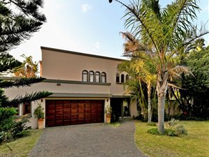 4 Bed House in Gonubie