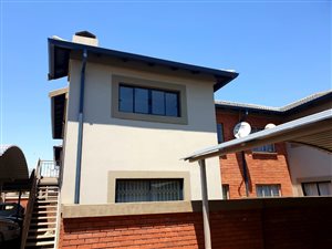 2 Bed Apartment in Booysens