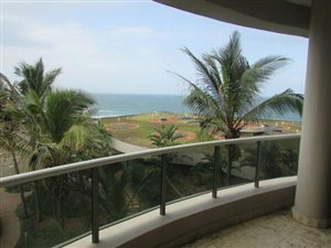 2 Bed Apartment in Compensation Beach
