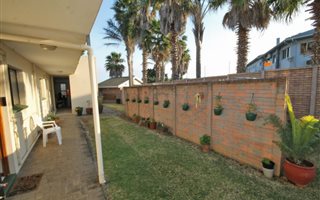 1 Bedroom Apartment in Gonubie
