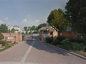 3 Bed Townhouse in Pinehaven