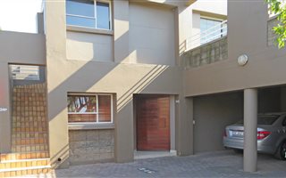 2 Bedroom Townhouse in Lakefield