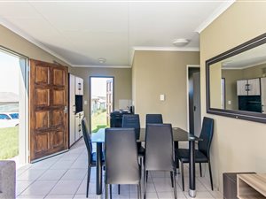 2 Bed House in Kya Sands