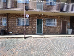3 Bed Townhouse in Berton Park