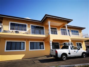 10 Bed House in Lotusville