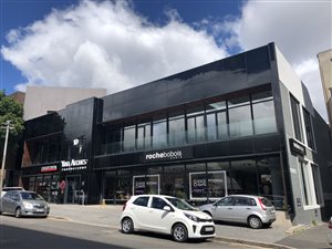 2400 m² Commercial space in Gardens