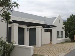 3 Bedroom House in Jamestown