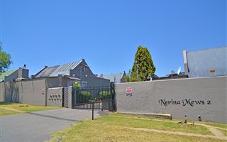 3 Bedroom Townhouse in Esther Park