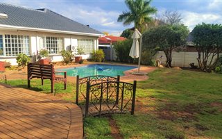 4 Bedroom House in Lynnwood Ridge