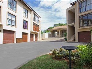1 Bed Apartment in Illovo Beach