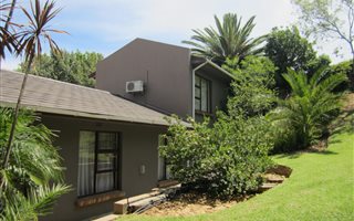 4 Bedroom House in Hoheizen
