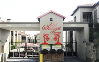 2 Bedroom Apartment in Pineslopes