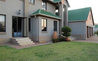 5 Bedroom House in Wigwam