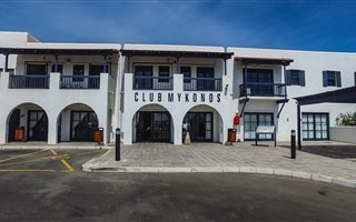 3 Bedroom Apartment in Club Mykonos