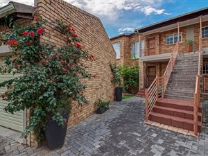 3 Bed Apartment in Robin Hills