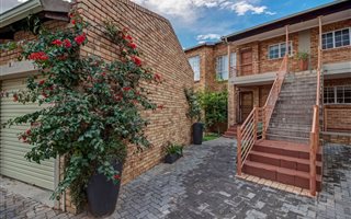 3 Bedroom Apartment in Robin Hills