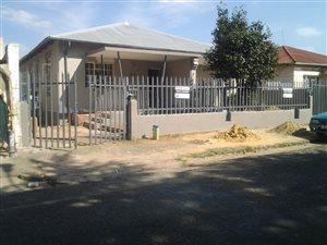 2 Bedroom House in La Rochelle