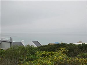 805 m² Land available in Jongensfontein