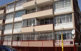 2 Bedroom Apartment in Alberton