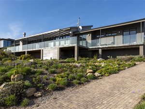 3 Bed House in Breakwater Bay Eco Estate