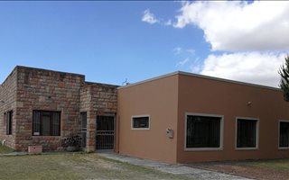 5 Bedroom House in Soneike