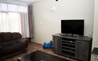 2 Bedroom Duplex in Silverfields