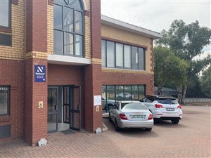 154 m² Commercial space in Paulshof