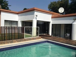 4 Bed House in Orchards