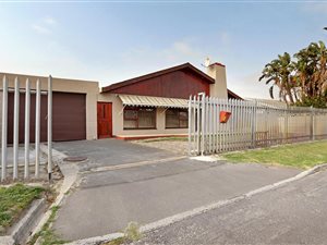 4 Bed House in Soneike