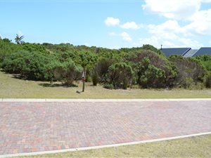 1374 m² Land available in St Francis Links