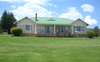 3 Bedroom Simplex in Underberg