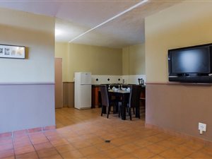 Bachelor apartment in Johannesburg Central