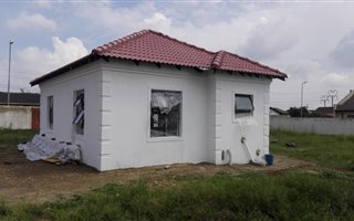 2 Bedroom House in Dobsonville
