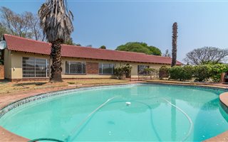 4 Bedroom House in Johannesburg North