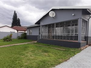 3 Bed House in Mountain Rise
