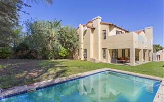 3 Bedroom House in Dainfern
