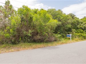 1040 m² Land available in Wilderness