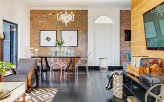 2 Bedroom House in Vredehoek