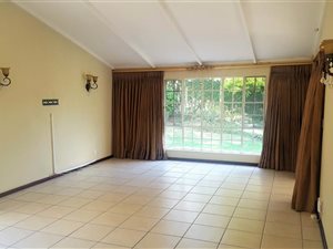3 Bed Townhouse in Country Life Park