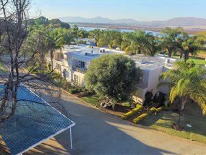 3 Bed Apartment in Caribbean Beach Club