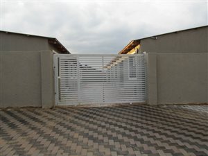 1 Bed Flat in Daveyton