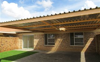 3 Bedroom Townhouse in Riversdale Midway