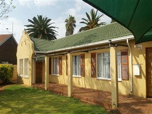 4 Bed House in Edelweiss