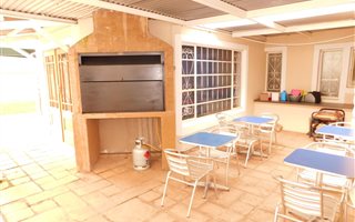250 m² Office Space in Clubview