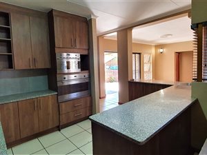 4 Bed House in Newlands