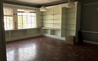 330 m² Office Space in Village Deep