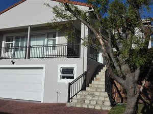 4 Bed House in Bel Aire