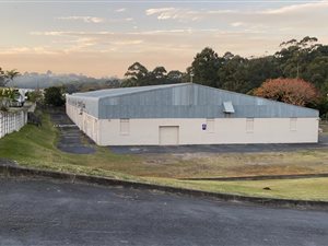1750 m² Commercial space in Uvongo